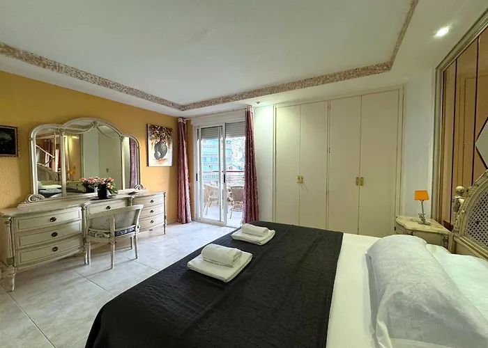 Coblanca 8-2º Fantasy Appartement